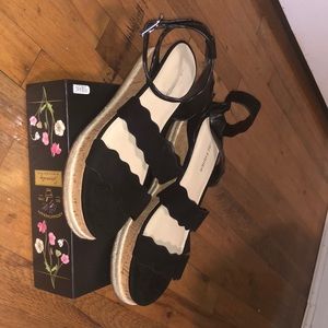 Platform sandals